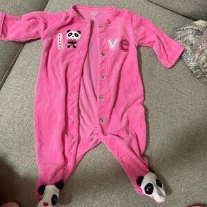 Carter’s. New born. Never worn.